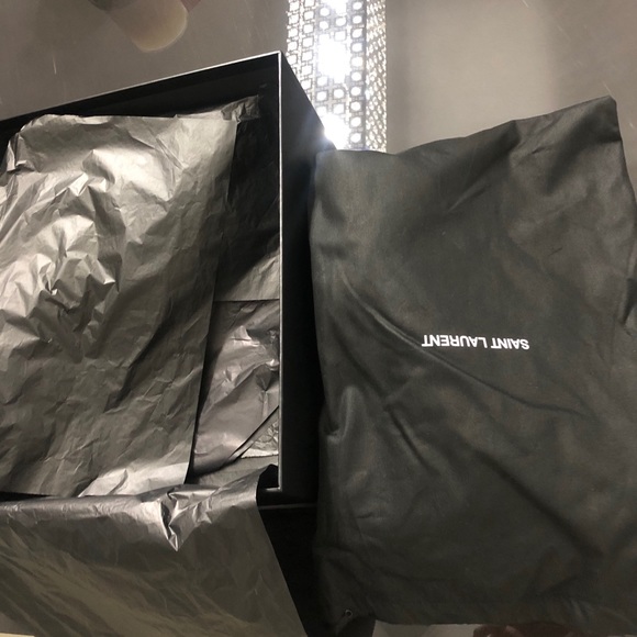 COPY - SAINT LAURENT BOOTS - Picture 5 of 11